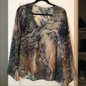 Show Me Your Mumu bell sleeved top